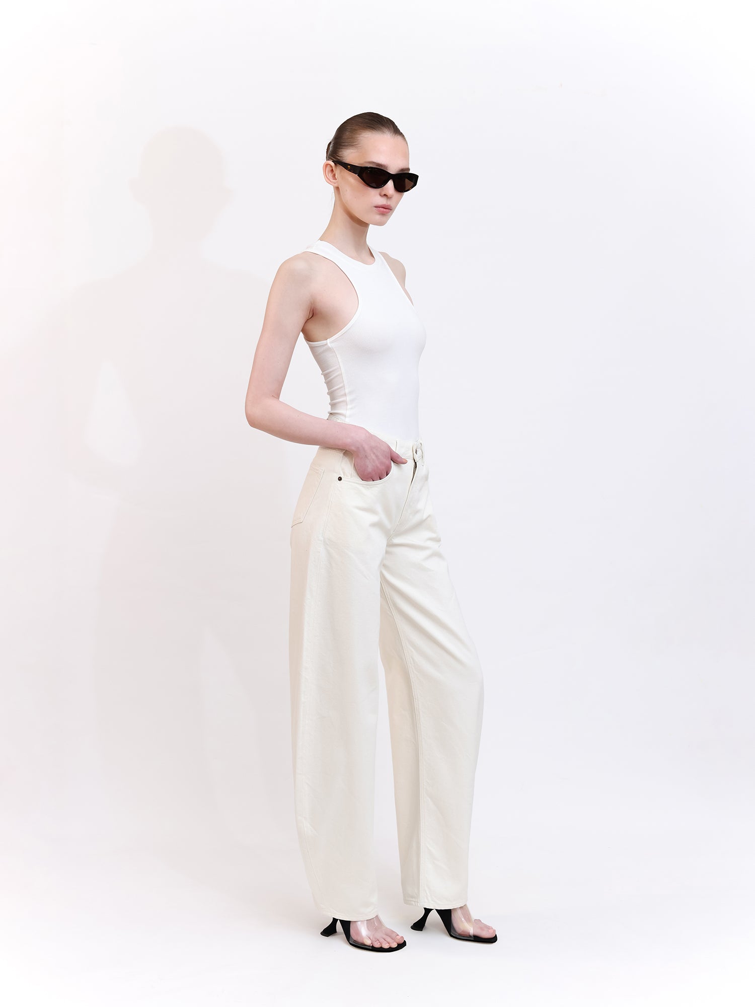 Barrel-Leg Denim Pants